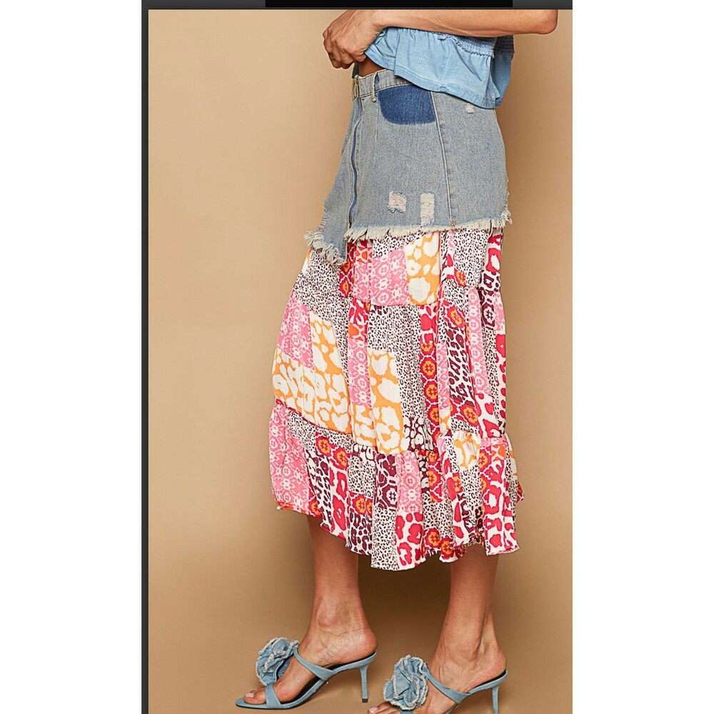 POL Denim Floral Skirt - Picture 2 of 4